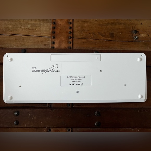 CIMETECH 2.4G Full-Size Slim Wireless Keyboard and Mouse Combo Pink - Picture 6 of 10